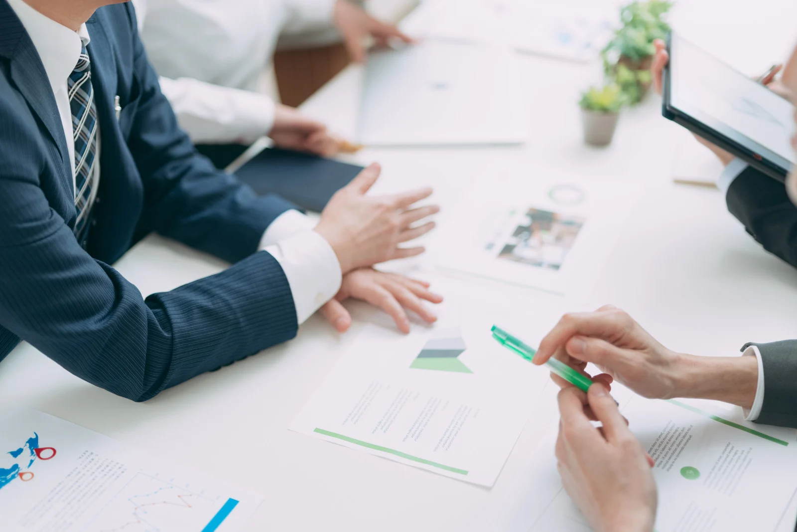 ウェブサイトリニューアル中